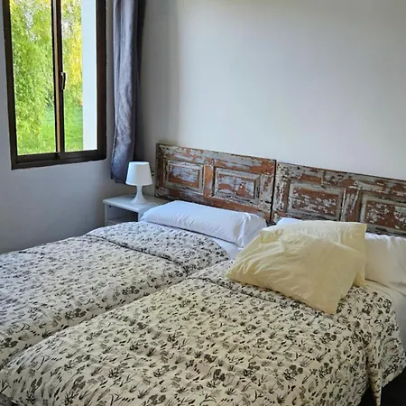 Granja Santa Ana, Vacas Y Playa 度假居 Santoña